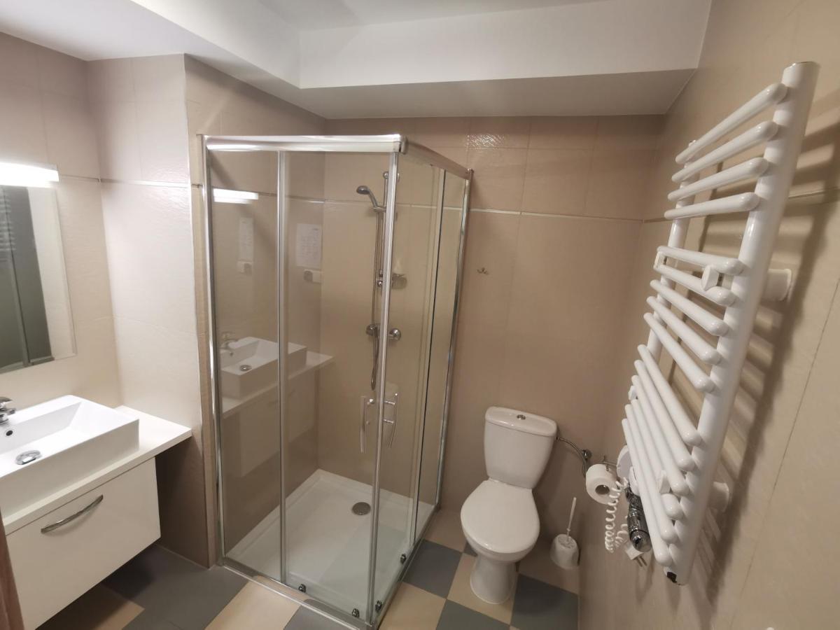Osrodek Wczasowy Medyk Pum Dziwnów Exterior foto